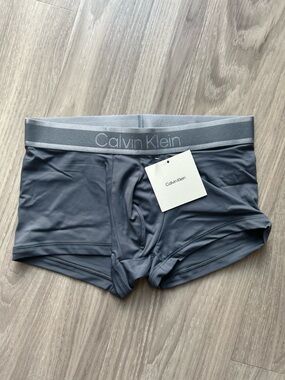 Calvin Klein | Tonal Logo Trunk in Turbulence Grey (Small)